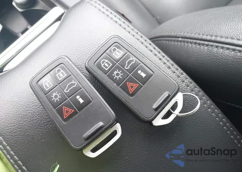 2015 Volvo S60 T5 Premier из США, поврежденный, VIN YV1612TB0F2316022